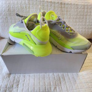 Nike Women Air Max 2090 By You Custom Shoe (10)